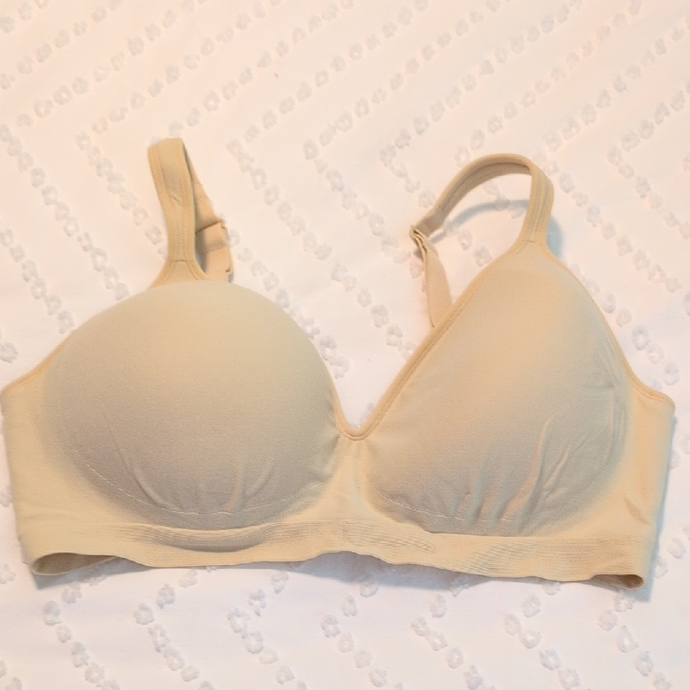 Underoutfit Bra